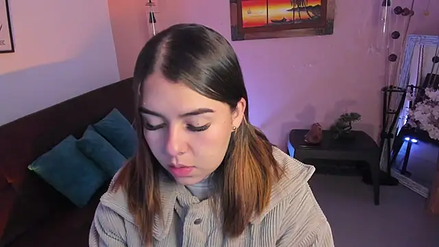 Snapshot of ArianaBaker chatting on 11-17-25, 02:34 ArianaBaker online show from 11-17-25, 02:34