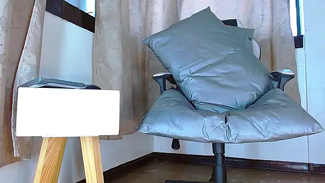 bellatrixx 69 online show from 12-19-24, 11:50