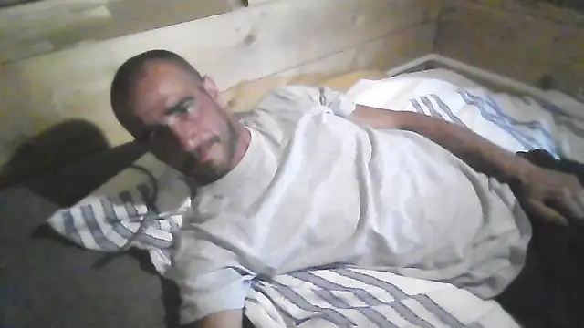 Snapshot of Pourquoipas chatting on 07-21-26, 09:17 Pourquoipas online show from 07-21-26, 09:17