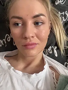 DreamGirl-777 online show from 03-07-25, 06:13