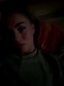 DreamGirl-777 online show from 09-17-25, 02:52