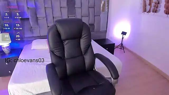 Chloe evans   online show from 03-06-25, 11:47