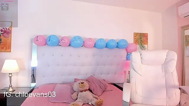 Chloe evans   online show from 09-19-25, 11:55