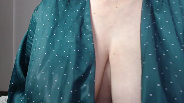 missdaniels online show from 09-15-25, 05:57