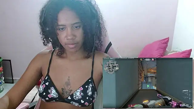 Snapshot of TiffanyRoouse chatting on 01-14-25, 01:47 TiffanyRoouse online show from 01-14-25, 01:47