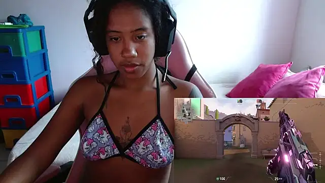 Snapshot of TiffanyRoouse chatting on 02-07-25, 09:37 TiffanyRoouse online show from 02-07-25, 09:37