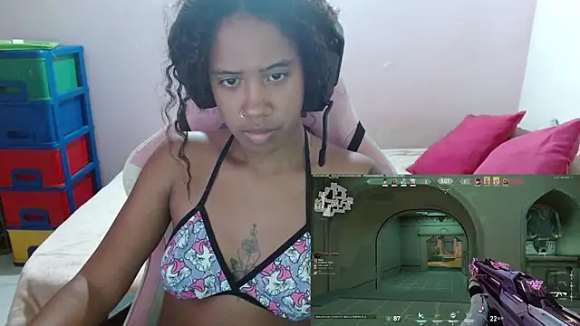 Snapshot of TiffanyRoouse chatting on 02-08-25, 12:38 TiffanyRoouse online show from 02-08-25, 12:38