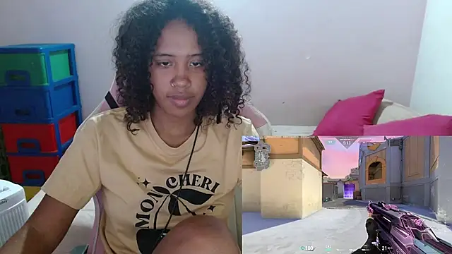 Snapshot of TiffanyRoouse chatting on 02-08-25, 11:45 TiffanyRoouse online show from 02-08-25, 11:45