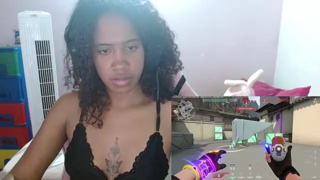 Snapshot of TiffanyRoouse chatting on 02-22-25, 01:33 TiffanyRoouse online show from 02-22-25, 01:33