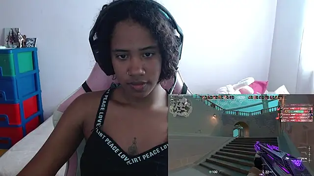 Snapshot of TiffanyRoouse chatting on 03-08-25, 08:25 TiffanyRoouse online show from 03-08-25, 08:25