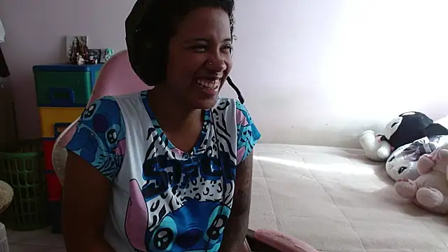 Snapshot of TiffanyRoouse chatting on 10-26-25, 02:12 TiffanyRoouse online show from 10-26-25, 02:12