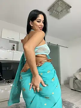 Snapshot of _adelle chatting on 12-14-24, 12:01  adelle online show from 12-14-24, 12:01