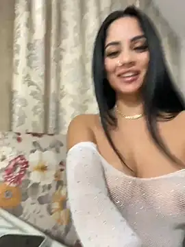 Snapshot of _adelle chatting on 12-20-24, 12:38  adelle online show from 12-20-24, 12:38