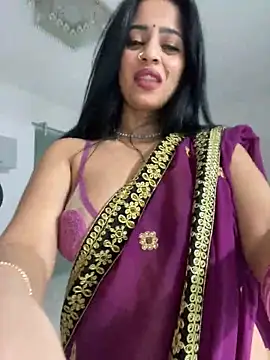 Snapshot of _adelle chatting on 02-08-25, 11:01  adelle online show from 02-08-25, 11:01