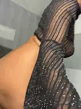 Snapshot of _adelle chatting on 03-13-25, 01:18  adelle online show from 03-13-25, 01:18