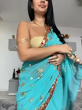 Snapshot of _adelle chatting on 10-18-25, 11:11  adelle online show from 10-18-25, 11:11