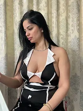  adelle online show from 04-23-26, 11:09