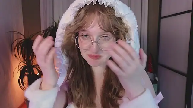 Snapshot of ELLIEJAY chatting on 12-20-24, 02:41 ELLIEJAY online show from 12-20-24, 02:41