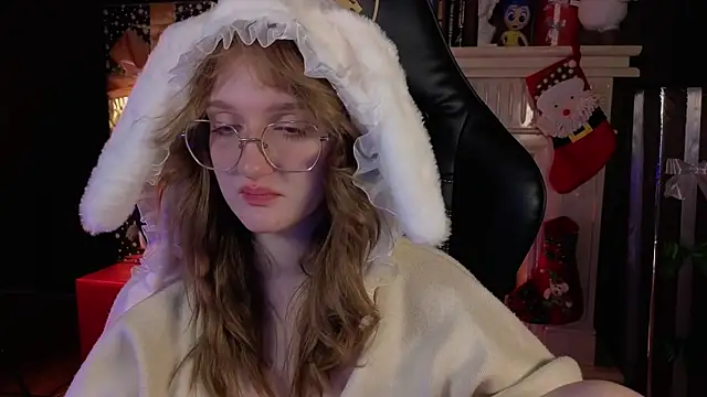 Snapshot of ELLIEJAY chatting on 12-20-24, 11:37 ELLIEJAY online show from 12-20-24, 11:37