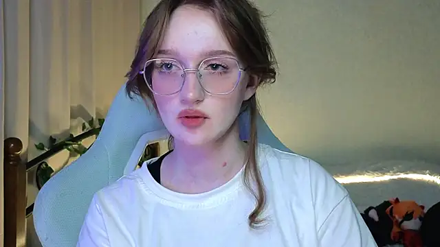 Snapshot of ELLIEJAY chatting on 01-12-25, 11:47 ELLIEJAY online show from 01-12-25, 11:47