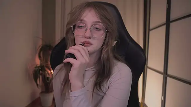 Snapshot of ELLIEJAY chatting on 01-24-25, 03:11 ELLIEJAY online show from 01-24-25, 03:11