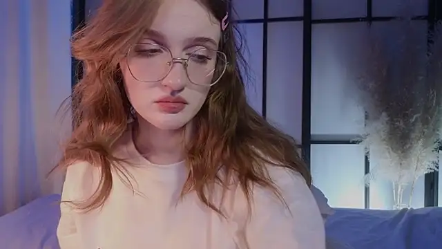 Snapshot of ELLIEJAY chatting on 01-26-25, 08:23 ELLIEJAY online show from 01-26-25, 08:23