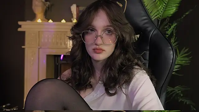 Snapshot of ELLIEJAY chatting on 02-09-25, 11:46 ELLIEJAY online show from 02-09-25, 11:46