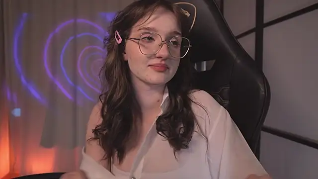 Snapshot of ELLIEJAY chatting on 02-13-25, 02:56 ELLIEJAY online show from 02-13-25, 02:56