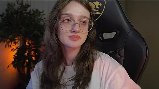 Snapshot of ELLIEJAY chatting on 03-10-25, 03:01 ELLIEJAY online show from 03-10-25, 03:01