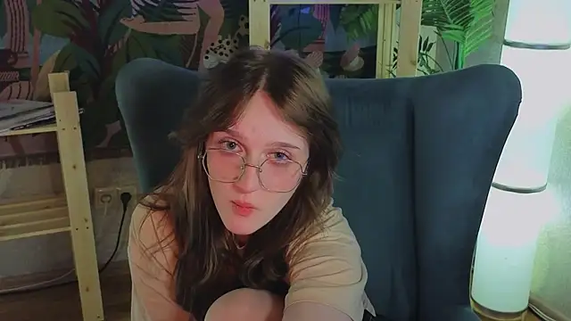 Snapshot of ELLIEJAY chatting on 03-17-25, 02:52 ELLIEJAY online show from 03-17-25, 02:52