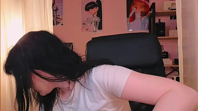 Snapshot of ELLIEJAY chatting on 10-02-25, 05:14 ELLIEJAY online show from 10-02-25, 05:14