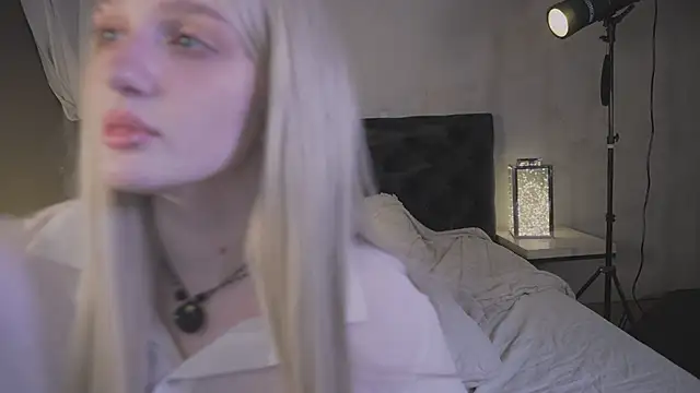 Snapshot of ELLIEJAY chatting on 05-22-26, 05:25 ELLIEJAY online show from 05-22-26, 05:25
