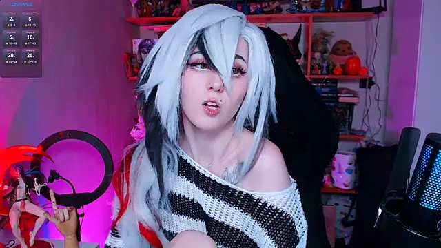 Snapshot of ohclementine chatting on 12-11-24, 10:36 ohclementine online show from 12-11-24, 10:36