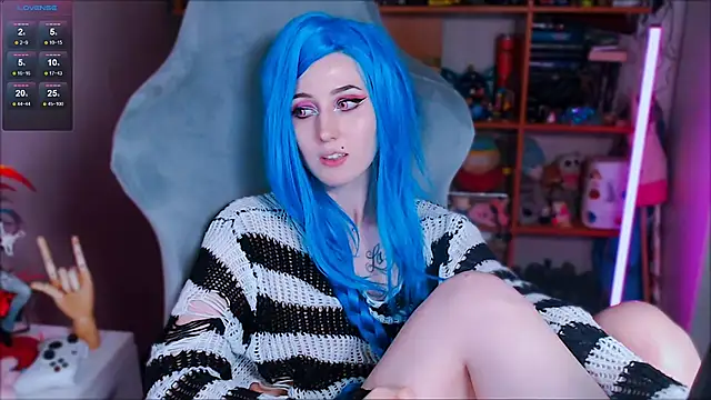 Snapshot of ohclementine chatting on 03-06-25, 12:09 ohclementine online show from 03-06-25, 12:09