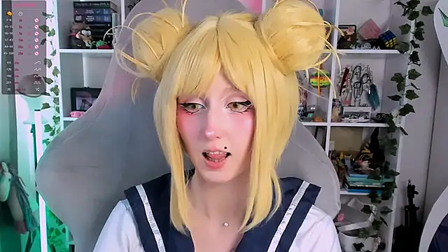 Snapshot of ohclementine chatting on 09-11-25, 09:42 ohclementine online show from 09-11-25, 09:42