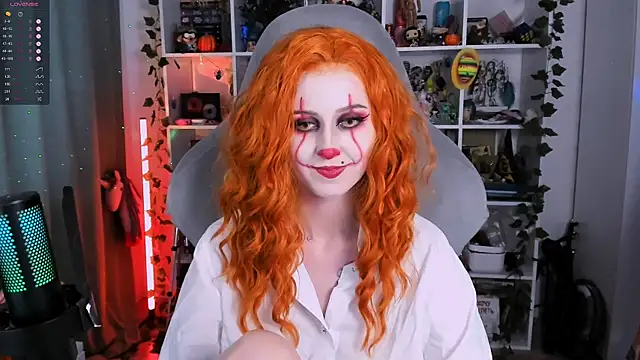 Snapshot of ohclementine chatting on 10-24-25, 08:44 ohclementine online show from 10-24-25, 08:44