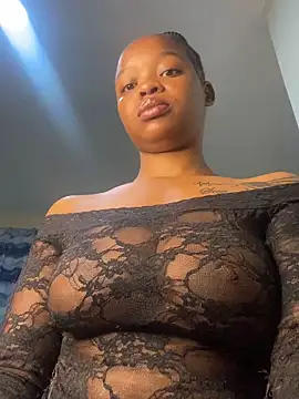 Snapshot of SexxyLunar chatting on 01-07-25, 03:57 SexxyLunar online show from 01-07-25, 03:57