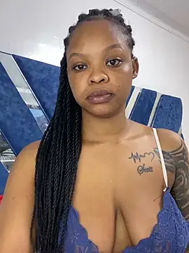 Snapshot of SexxyLunar chatting on 10-10-25, 09:36 SexxyLunar online show from 10-10-25, 09:36