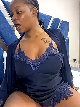 Snapshot of SexxyLunar chatting on 11-06-25, 08:21 SexxyLunar online show from 11-06-25, 08:21