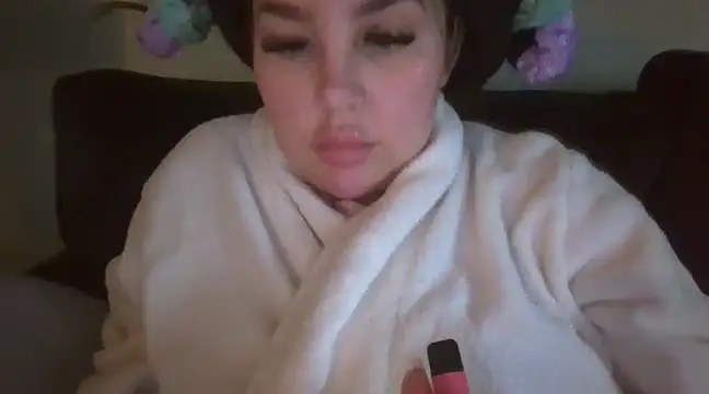 Snapshot of magical_mia chatting on 02-21-25, 04:26 magical mia online show from 02-21-25, 04:26