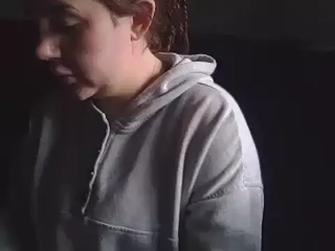 Snapshot of magical_mia chatting on 02-25-25, 02:00 magical mia online show from 02-25-25, 02:00