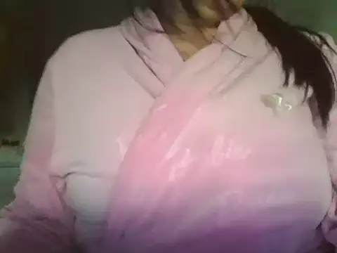 Snapshot of magical_mia chatting on 03-01-25, 05:05 magical mia online show from 03-01-25, 05:05