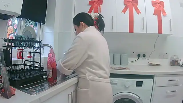 Snapshot of magical_mia chatting on 11-21-25, 10:03 magical mia online show from 11-21-25, 10:03