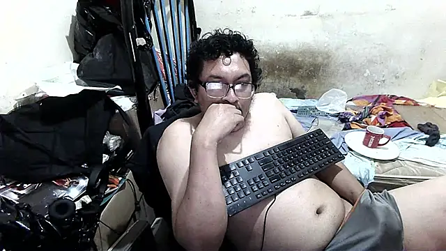 Snapshot of gocuzero chatting on 10-07-25, 03:47 gocuzero online show from 10-07-25, 03:47