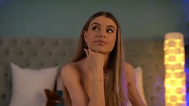 Snapshot of HaileyMadow chatting on 03-12-25, 01:19 HaileyMadow online show from 03-12-25, 01:19