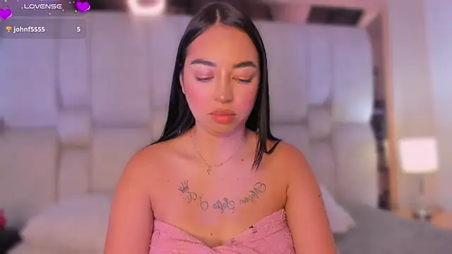 Snapshot of AnthonellaSweet chatting on 10-25-25, 03:40 AnthonellaSweet online show from 10-25-25, 03:40