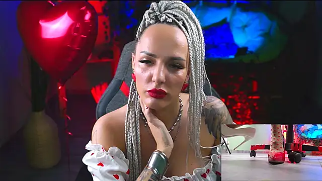 Snapshot of MonicaMaxwel chatting on 02-14-25, 03:05 MonicaMaxwel online show from 02-14-25, 03:05