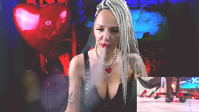 Snapshot of MonicaMaxwel chatting on 02-15-25, 03:17 MonicaMaxwel online show from 02-15-25, 03:17