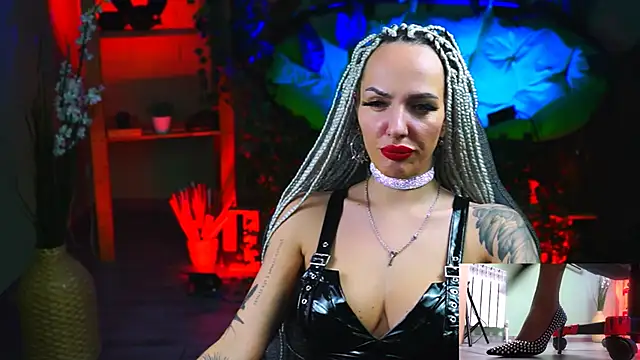 Snapshot of MonicaMaxwel chatting on 02-17-25, 06:04 MonicaMaxwel online show from 02-17-25, 06:04