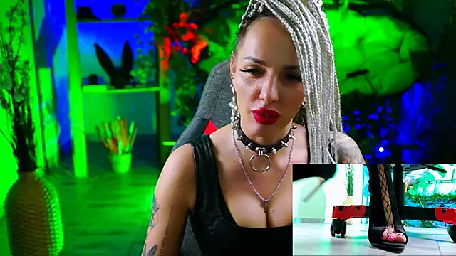 Snapshot of MonicaMaxwel chatting on 03-14-25, 03:03 MonicaMaxwel online show from 03-14-25, 03:03